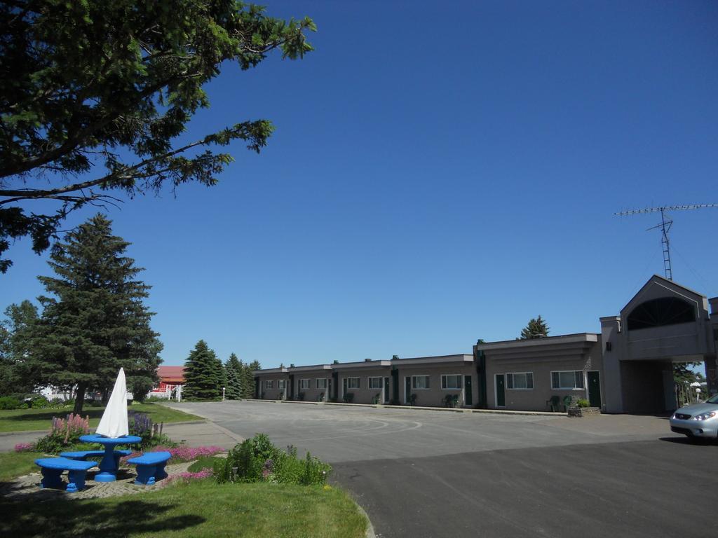 Motel Normandie Louiseville Eksteriør billede