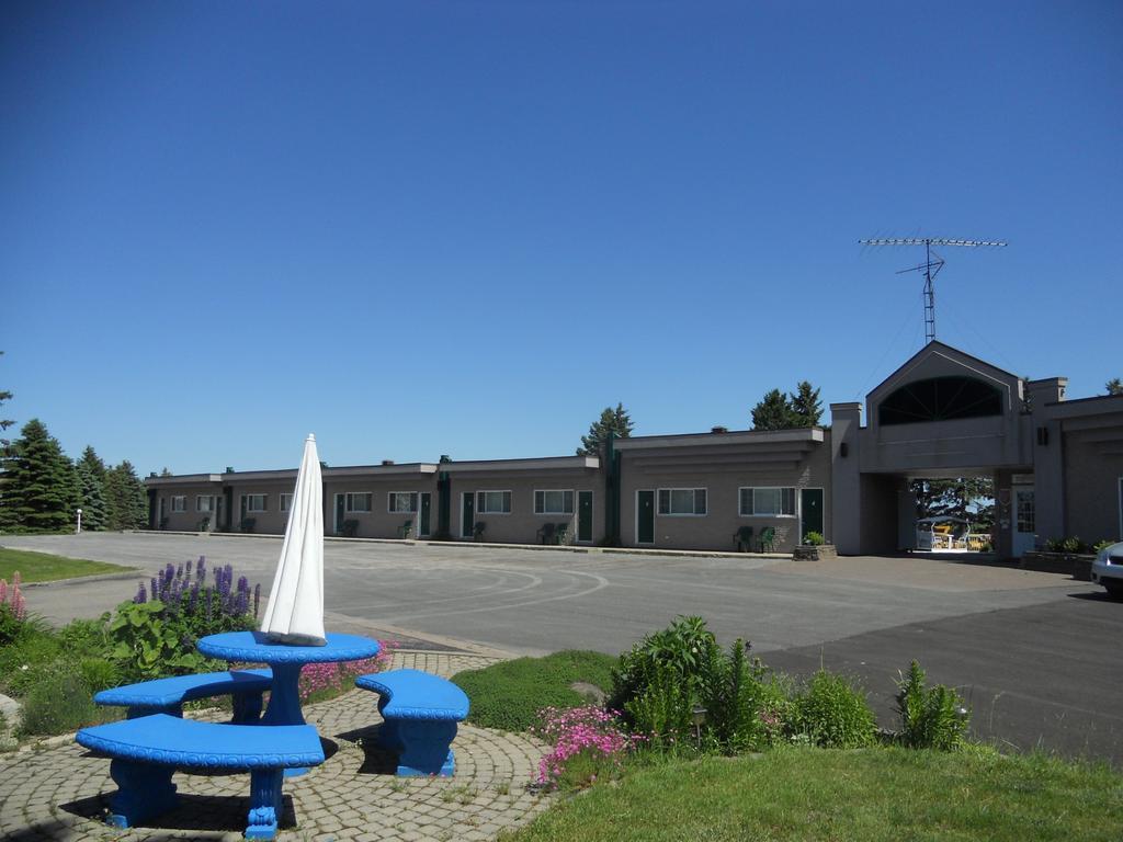 Motel Normandie Louiseville Eksteriør billede