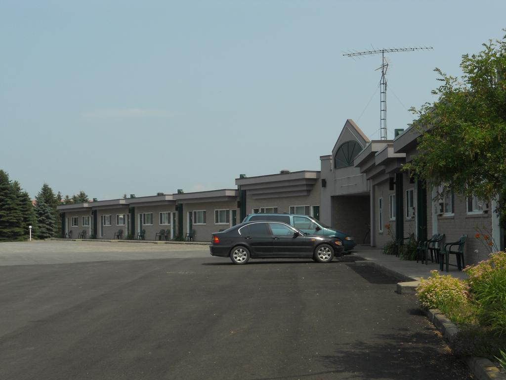 Motel Normandie Louiseville Eksteriør billede