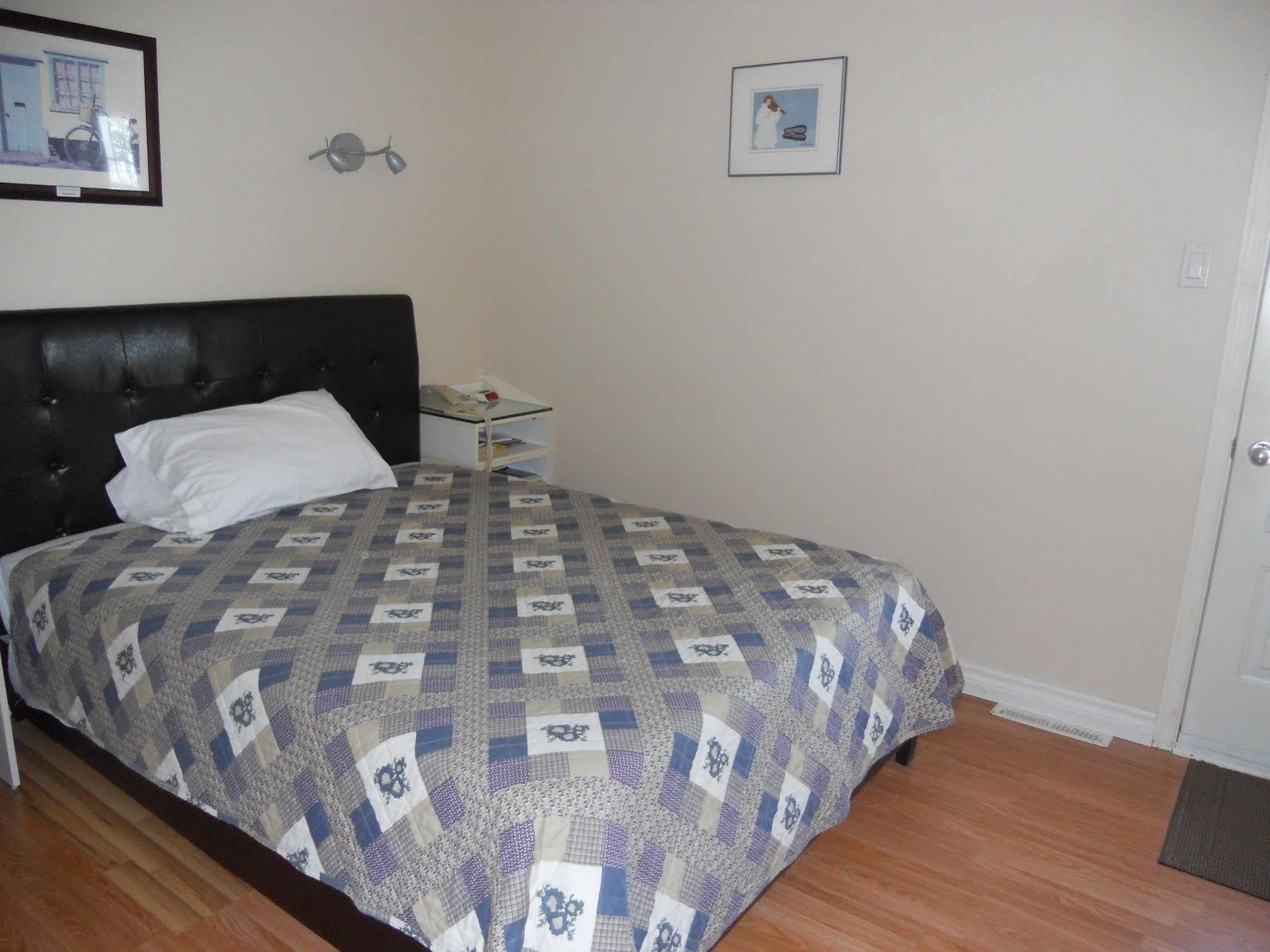 Motel Normandie Louiseville Eksteriør billede