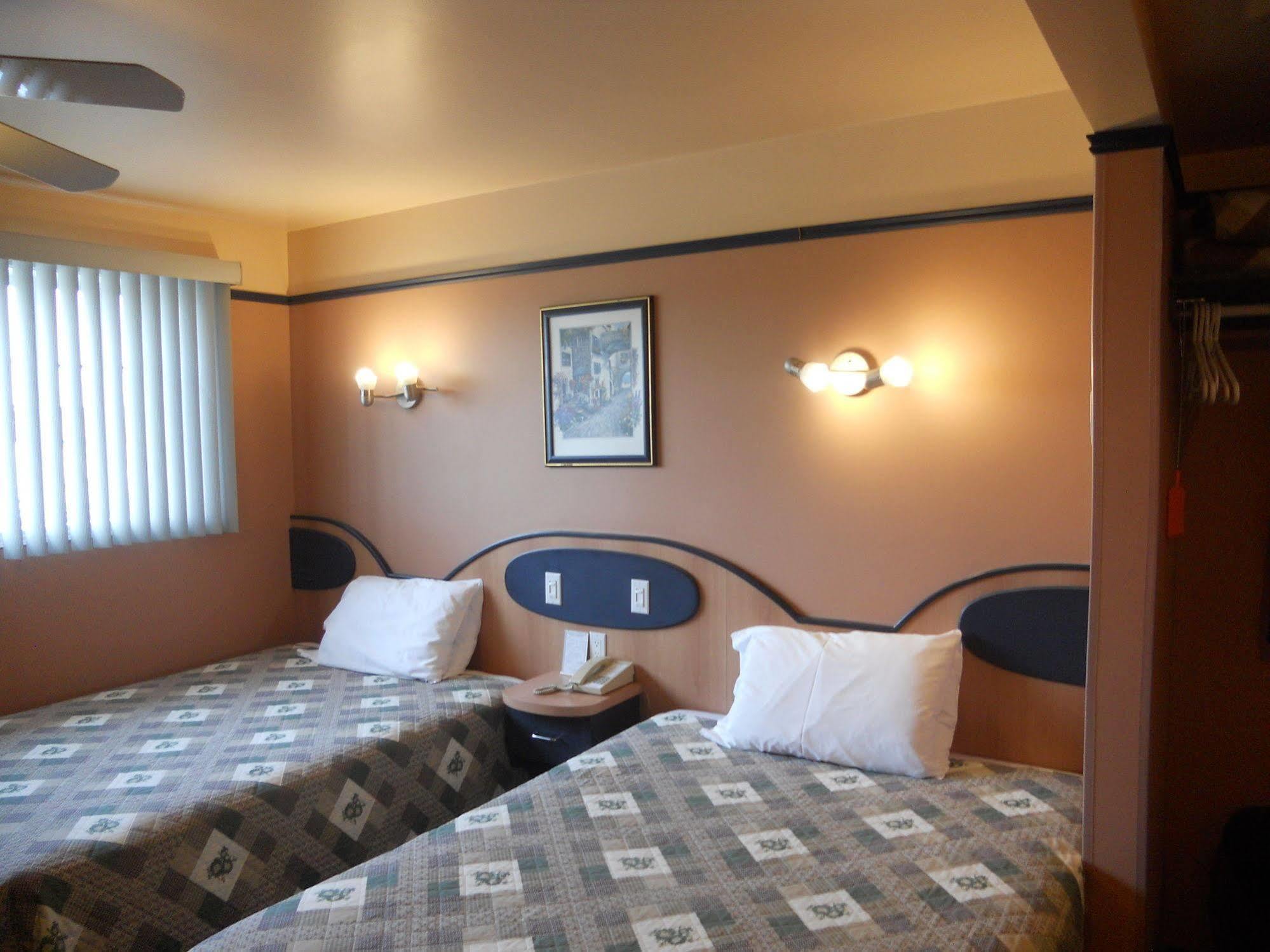 Motel Normandie Louiseville Eksteriør billede